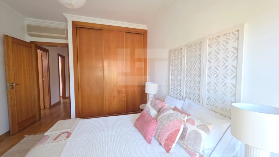 Apartamento T3 para Venda em Santa Maria e São Miguel, São Martinho, São Pedro Penaferrim Foto 9