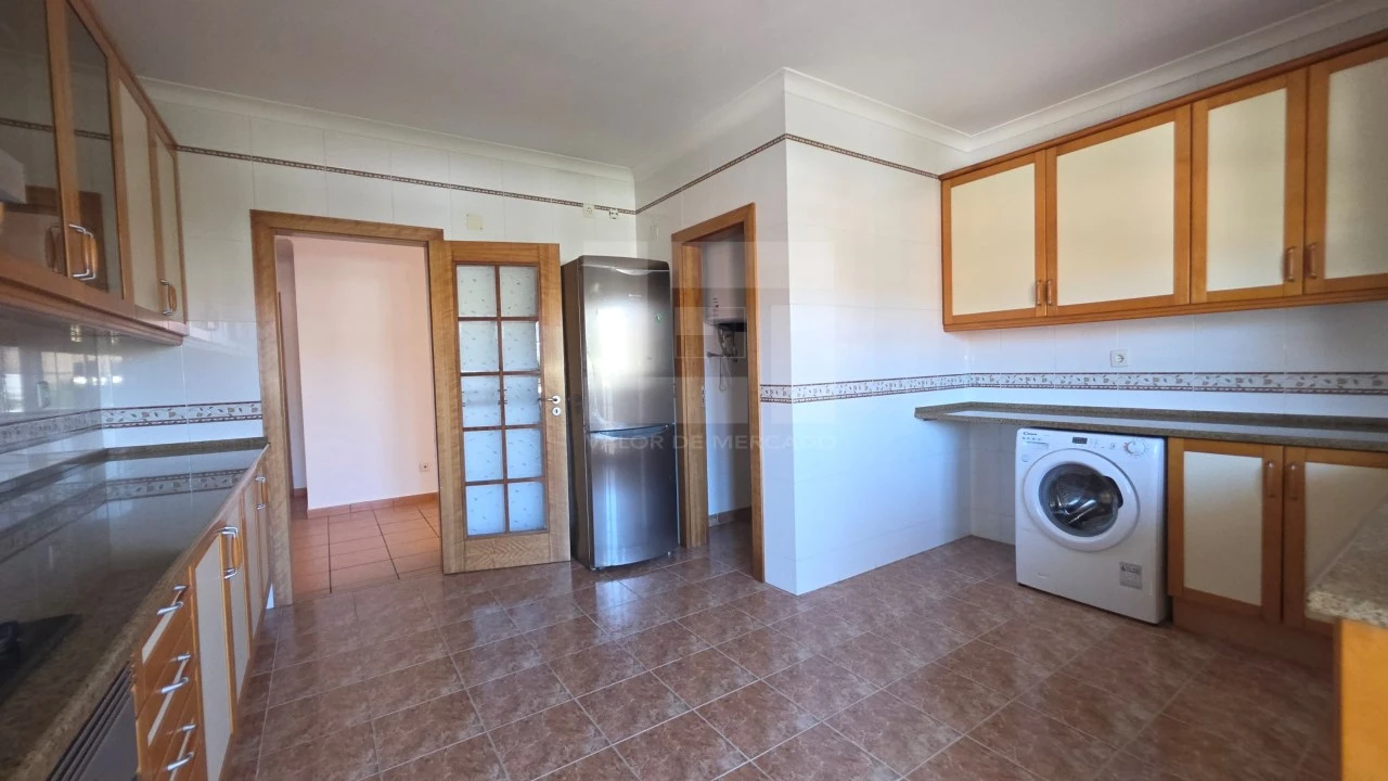 Apartamento T3 para Venda em Santa Maria e São Miguel, São Martinho, São Pedro Penaferrim Foto 13