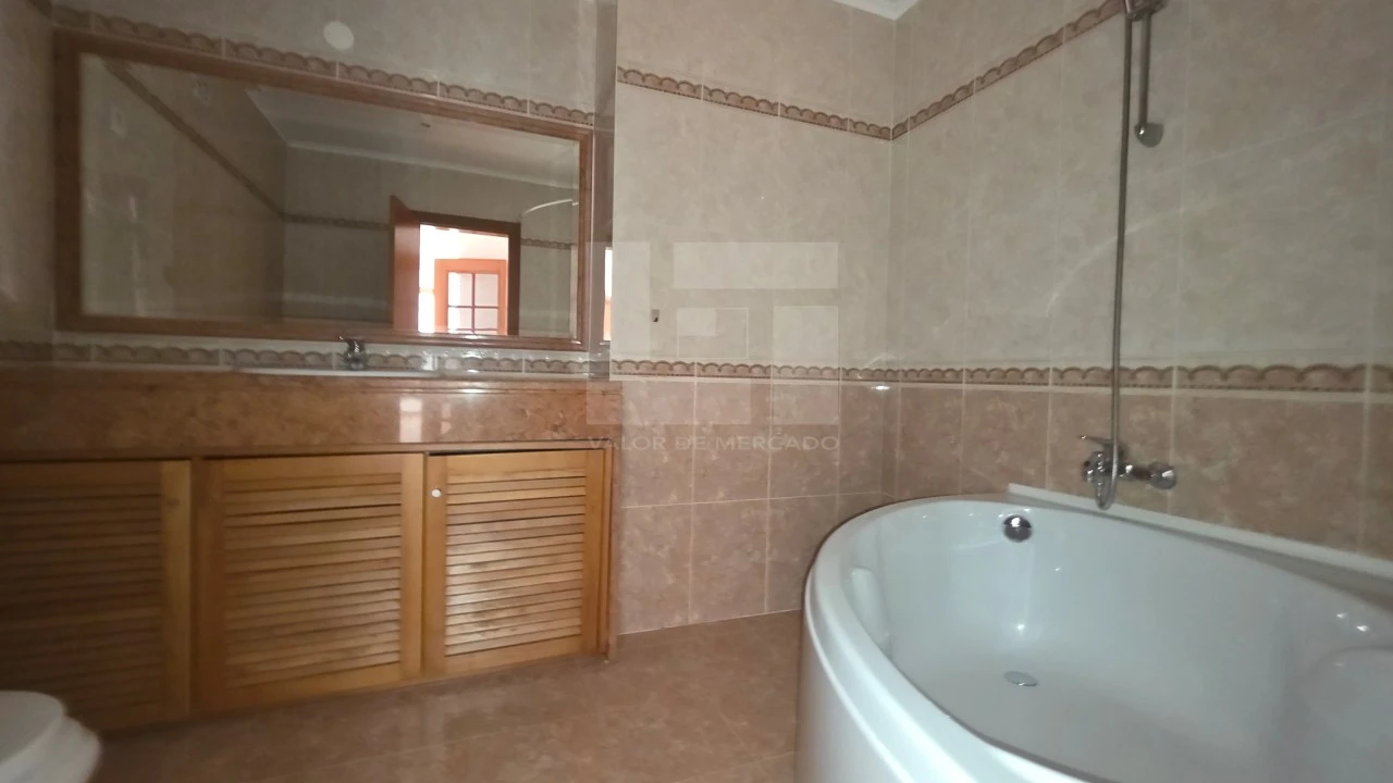 Apartamento T3 para Venda em Santa Maria e São Miguel, São Martinho, São Pedro Penaferrim Foto 24