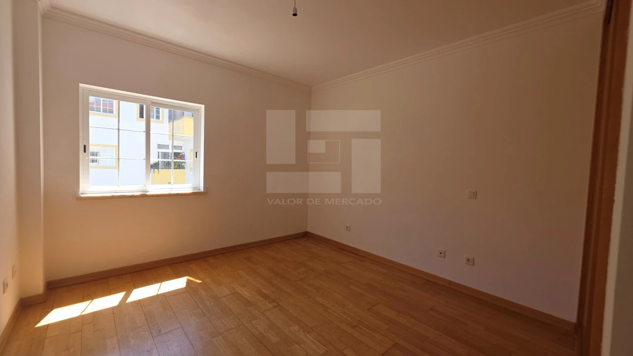 Apartamento T3 para Venda em Santa Maria e São Miguel, São Martinho, São Pedro Penaferrim Foto 26