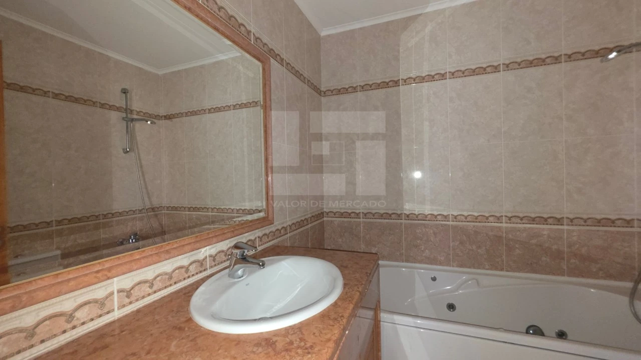 Apartamento T3 para Venda em Santa Maria e São Miguel, São Martinho, São Pedro Penaferrim Foto 29