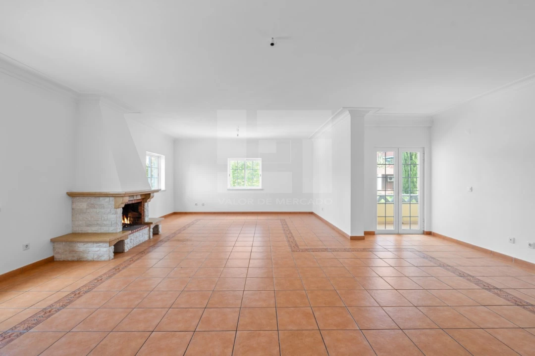 Apartamento T3 para Venda em Santa Maria e São Miguel, São Martinho, São Pedro Penaferrim Foto 1