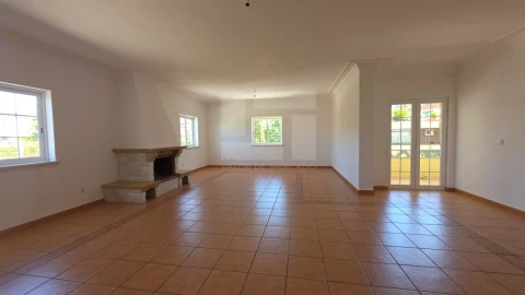 Apartamento T3 para Venda em Santa Maria e São Miguel, São Martinho, São Pedro Penaferrim