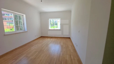 Apartamento T3 para Venda em Santa Maria e São Miguel, São Martinho, São Pedro Penaferrim
