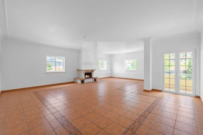 Apartamento T3 para Venda em Santa Maria e São Miguel, São Martinho, São Pedro Penaferrim