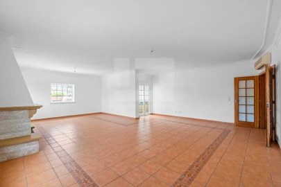 Apartamento T3 para Venda em Santa Maria e São Miguel, São Martinho, São Pedro Penaferrim