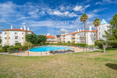 Apartamento T3 para Venda em Santa Maria e São Miguel, São Martinho, São Pedro Penaferrim