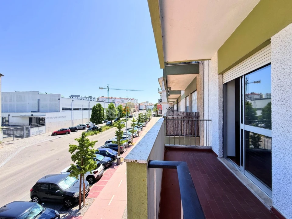 Apartamento T3 para Venda em São João Baptista e Santa Maria dos Olivais Foto 23