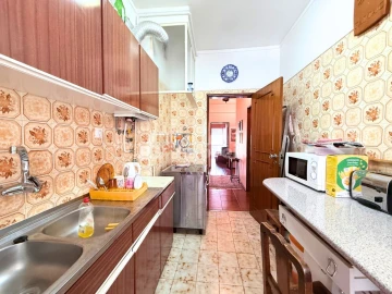 Apartamento T3 para Venda em São João Baptista e Santa Maria dos Olivais