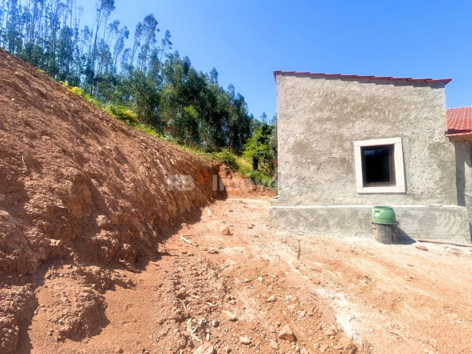 Moradia T3 para Venda em Alvaiázere Foto 14