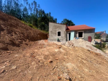 Moradia T3 para Venda em Alvaiázere