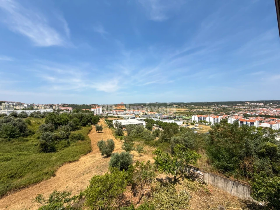 Moradia T3 para Venda em Abrantes (São Vicente e São João) e Alferrarede Foto 4