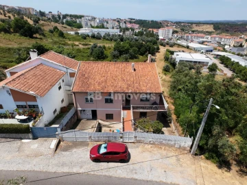 Moradia T3 para Venda em Abrantes (São Vicente e São João) e Alferrarede