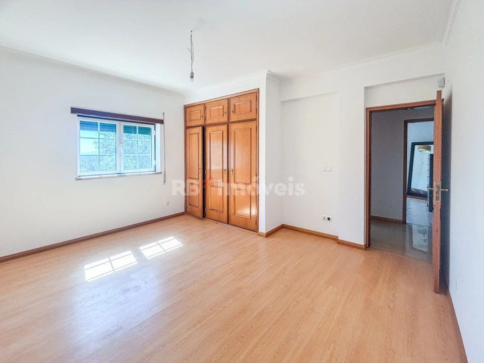 Moradia T3 para Venda em Martinchel Foto 14