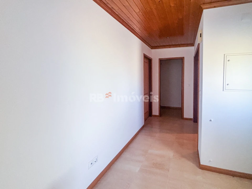 Moradia T3 para Venda em Martinchel Foto 6