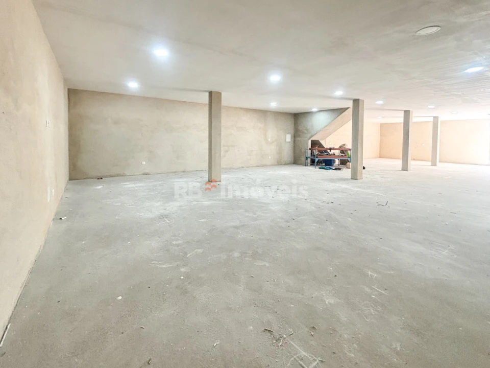 Moradia T3 para Venda em Martinchel Foto 32
