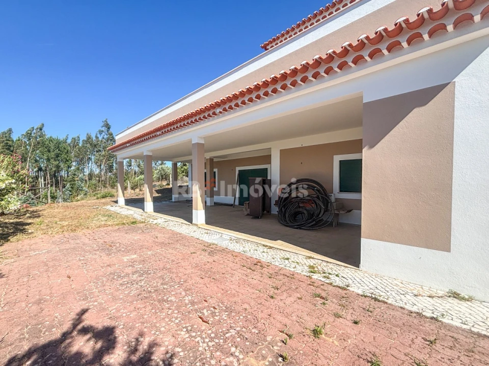Moradia T3 para Venda em Martinchel Foto 33