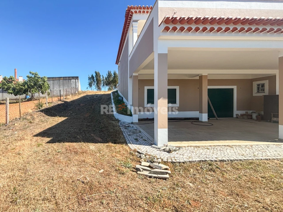 Moradia T3 para Venda em Martinchel Foto 35