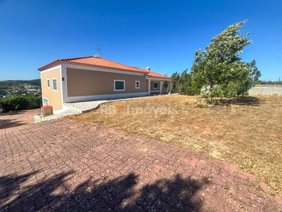 Moradia T3 para Venda em Martinchel Foto 41