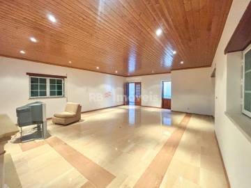 Moradia T3 para Venda em Martinchel