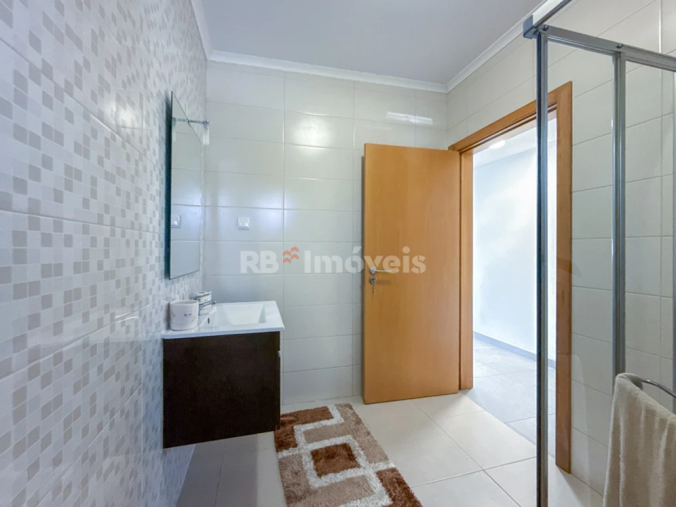 Moradia T5 para Venda em Riachos Foto 30