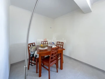 Moradia T5 para Venda em Riachos