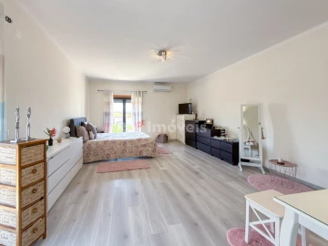 Moradia T5 para Venda em Riachos