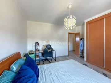 Moradia T5 para Venda em Riachos
