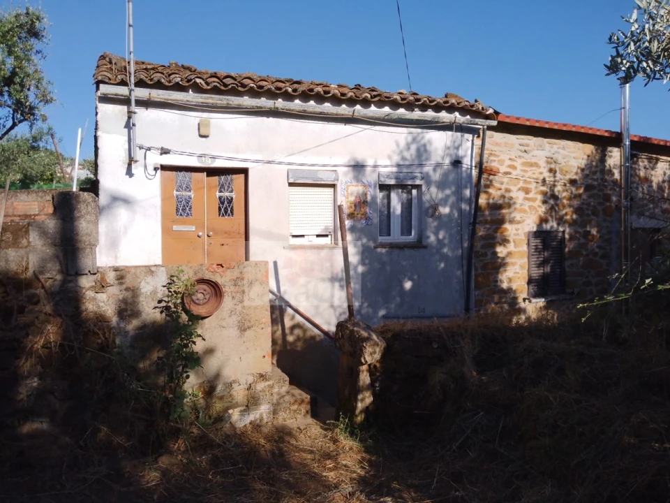 Moradia T2 para Venda em Souto da Casa Foto 1