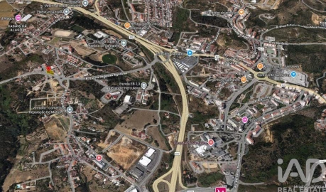 Terreno para Venda em Romeira e Várzea