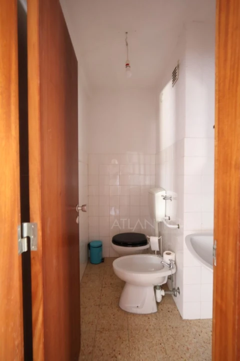 Apartamento T3 para Venda em Santo António dos Cavaleiros e Frielas