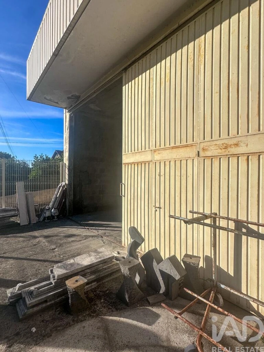 Armazém para Arrendamento em Fornelos e Queijada Foto 6