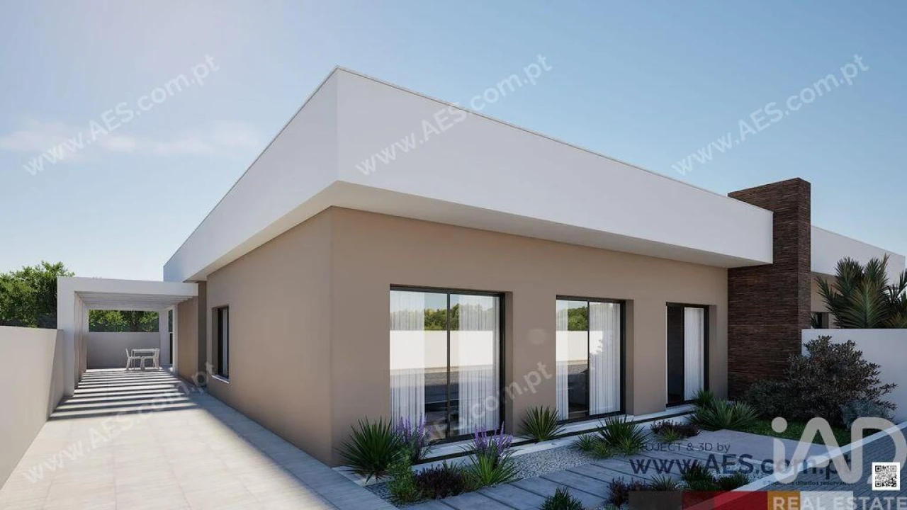 Moradia T4 para Venda em Fernao Ferro Foto 1