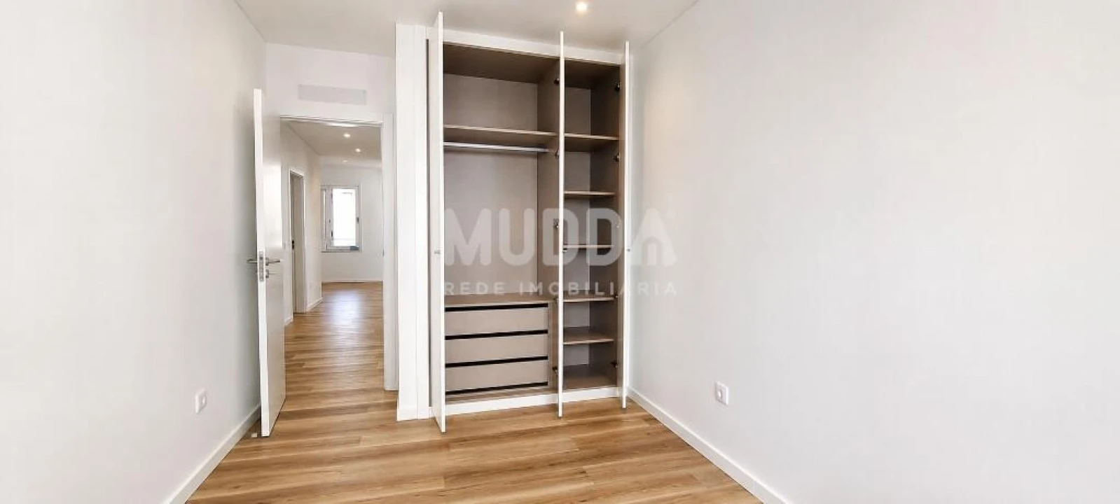 Apartamento T2 para Venda em Nazare Foto 20