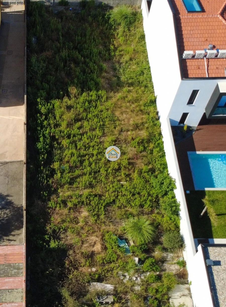 Terreno para Venda em Gulpilhares e Valadares Foto 2