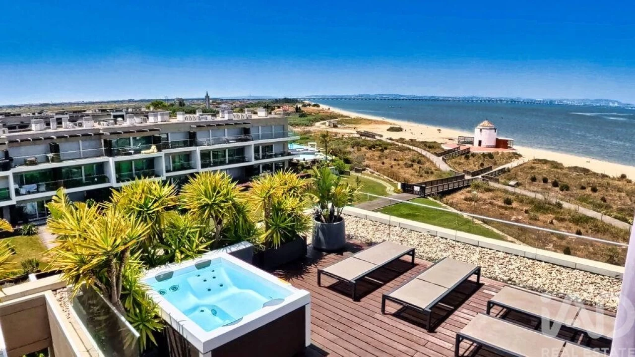 Apartamento T3 para Venda em Alcochete Foto 1