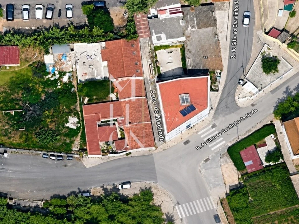 Moradia T9 para Venda em Ajuda Foto 42