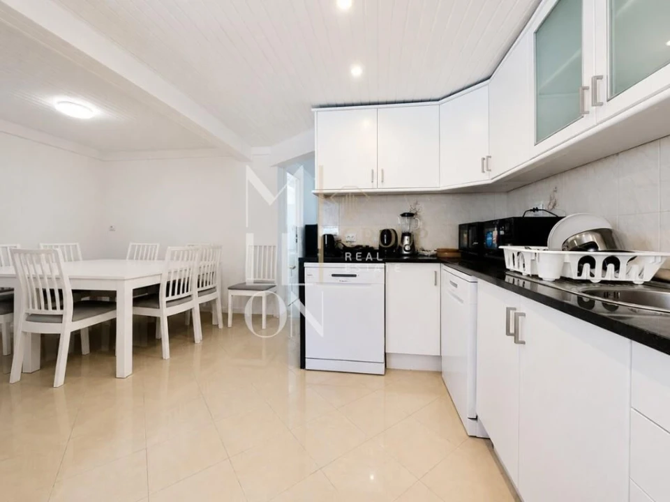 Moradia T9 para Venda em Ajuda Foto 7