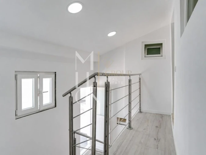 Moradia T9 para Venda em Ajuda Foto 16