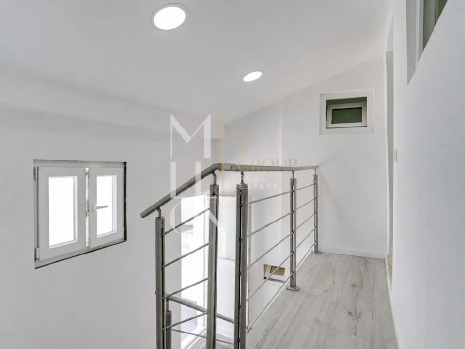 Moradia T9 para Venda em Ajuda Foto 16