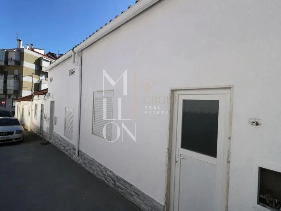 Moradia T9 para Venda em Ajuda Foto 39