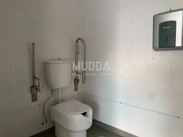 Loja para Arrendamento em Espinho