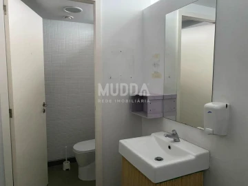 Loja para Arrendamento em Espinho