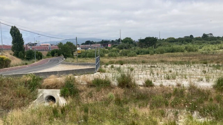 Terreno para Arrendamento em Cacém e São Marcos