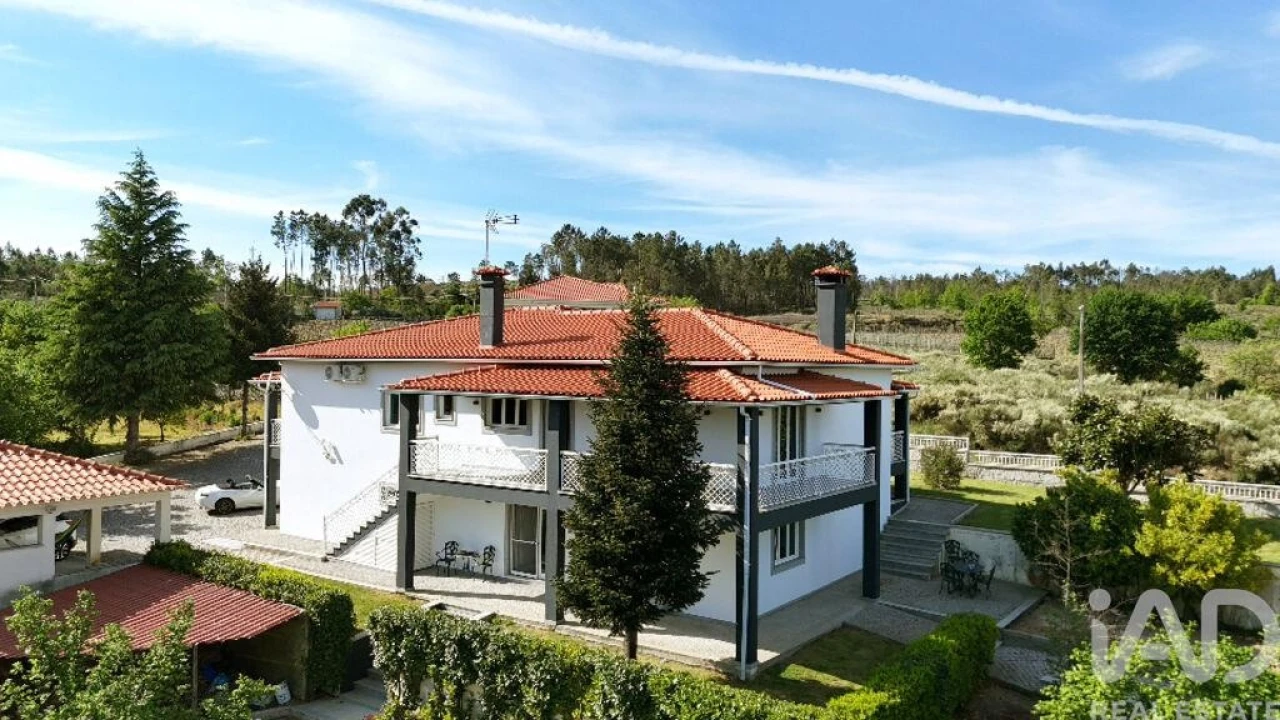 Quinta T5 para Venda em Sezures Foto 3