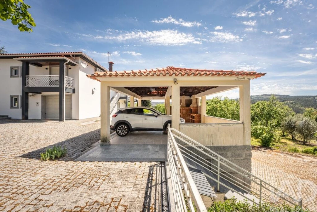 Quinta T5 para Venda em Sezures Foto 12
