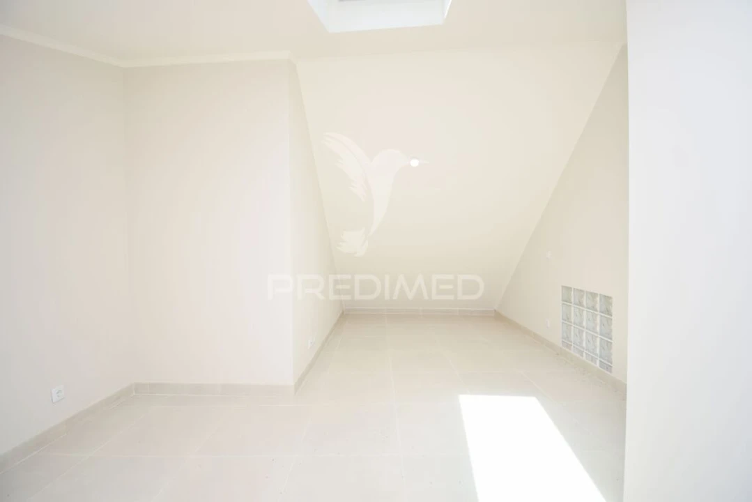 Apartamento T1 para Venda em Arroios Foto 19