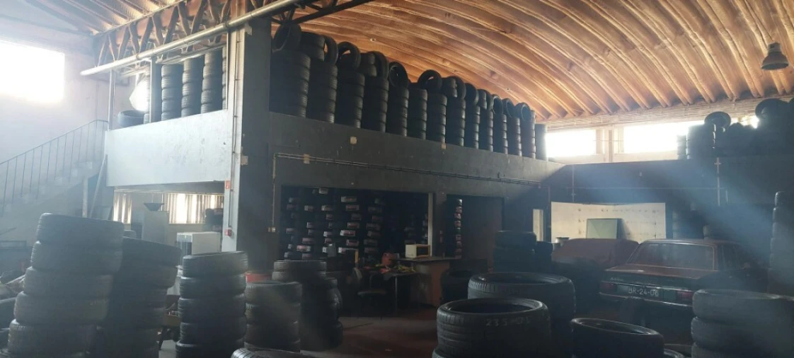 Armazém para Venda em São Domingos de Rana Foto 8