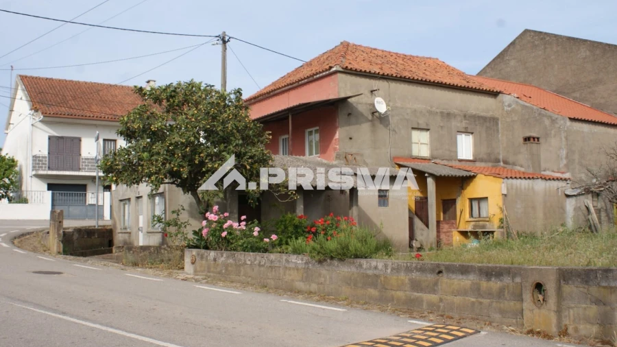 Moradia T4 para Venda em Perais