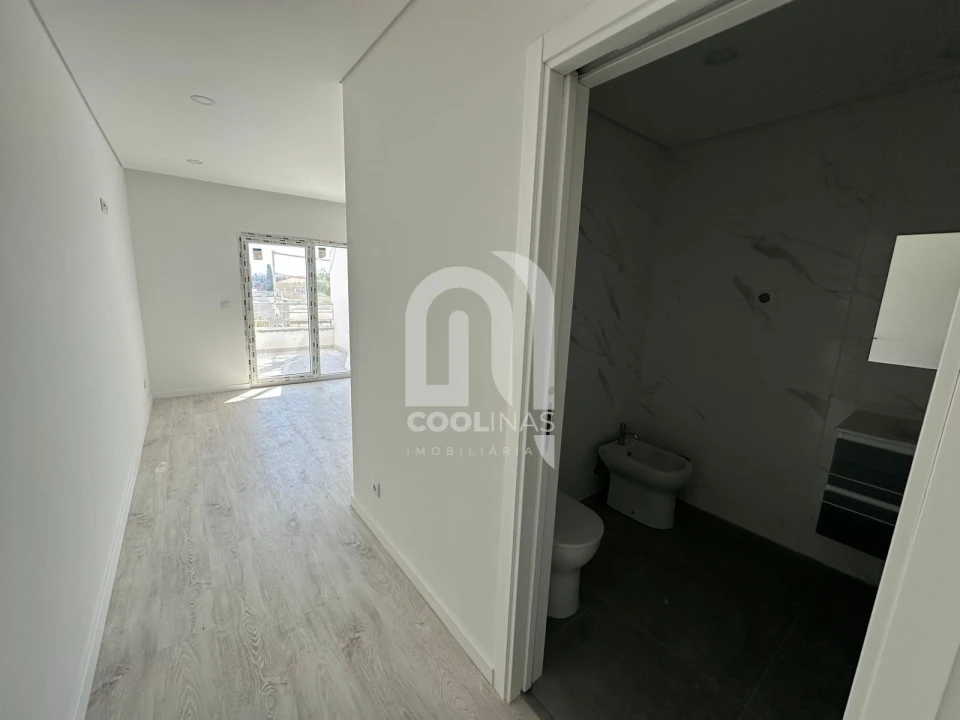 Apartamento T2 para Venda em Seixal, Arrentela e Aldeia de Paio Pires Foto 7